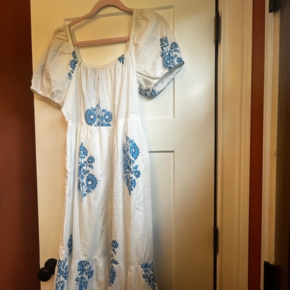 J. Crew Floral White Tiered Puff Sleeve Midi Dress - Size 4 - Picture 3 of 7